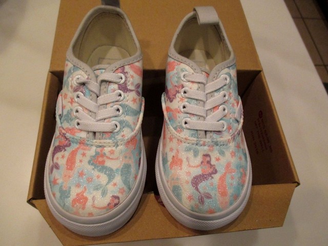 girls vans size 8