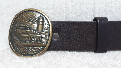 DULUTH TRADING CO. - BROWN Leather BELT - FIRST HEADQUARTERS BUCKLE - Size 32 - 第 6/12 張圖片