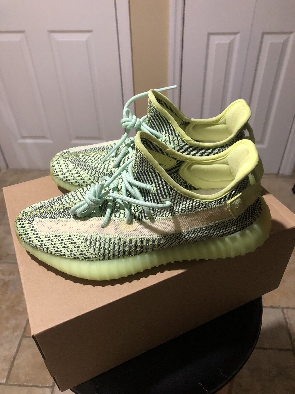 YEEZY BOOST 350 V2 27.0cm