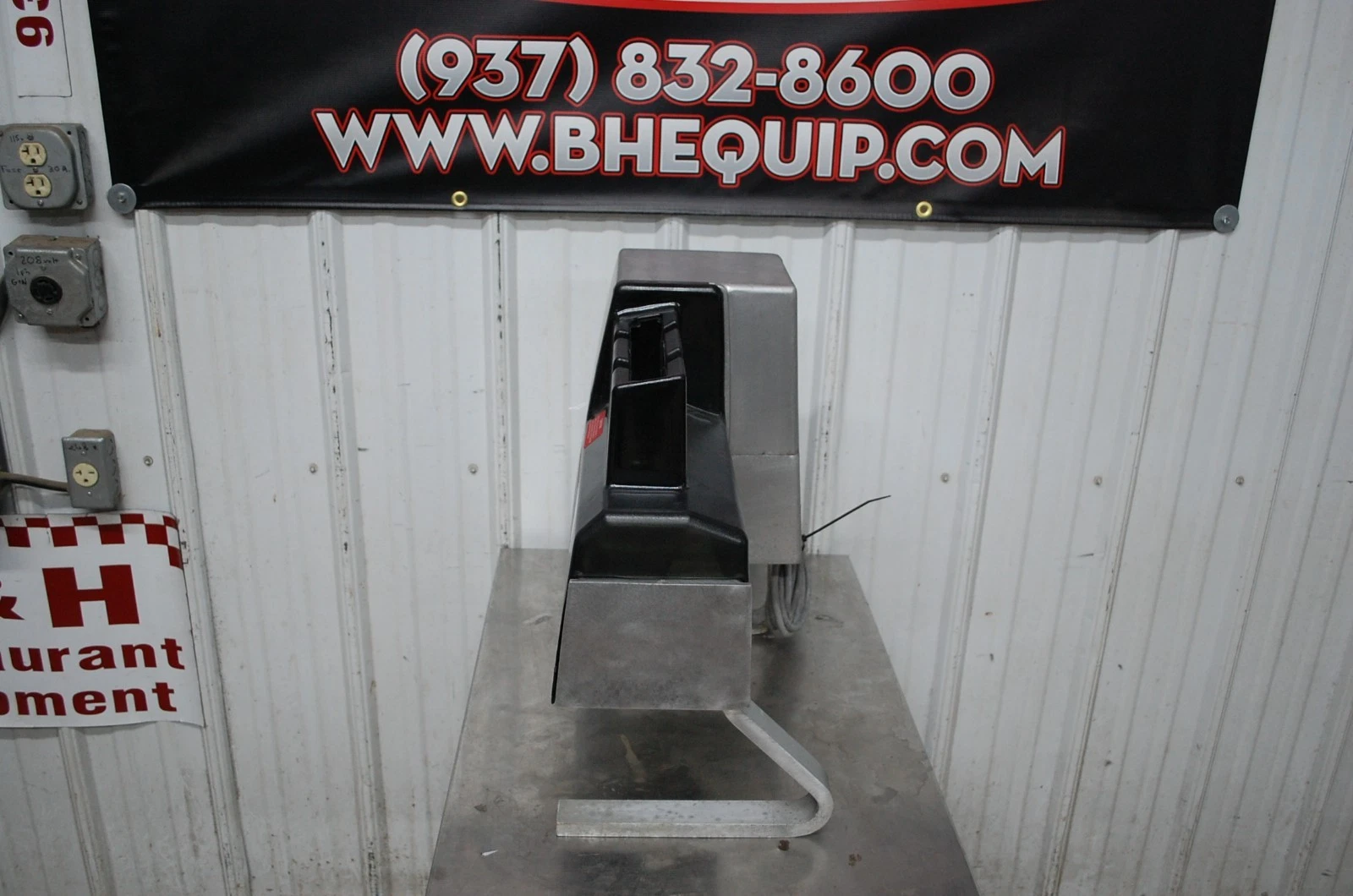 Hobart 403 Countertop Meat Tenderizer Cuber image 3