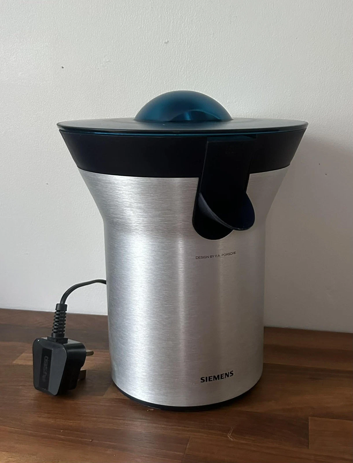Porsche Design For Siemens Citrus Juicer MC 91100