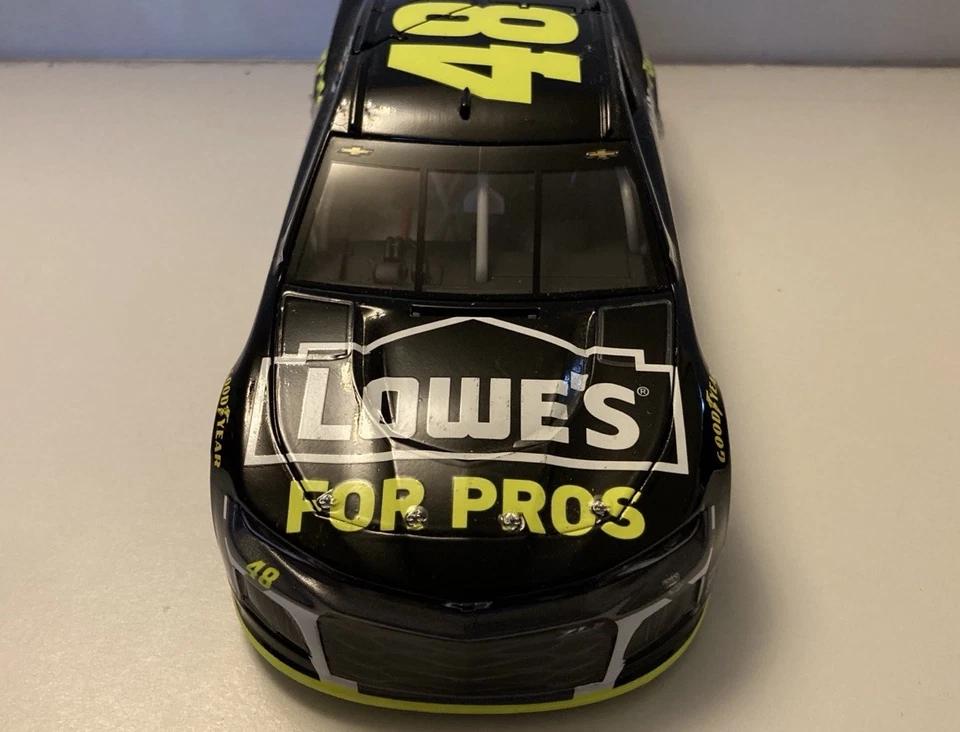ПРОЧИТАЙТЕ 1/24 NO48 Jimmie Johnson Lowe's For Pros 2018 Camaro NASCAR литая модель Lionel - Изображение 4 из 4