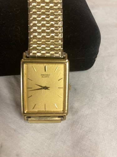 Seiko 5Y30-5A09 rectangular men's quartz gold tone wrist watch**New battery
