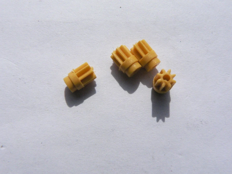 4 Pignon Moteur 8 Dents de Propulsion pour Carrera Go Ou Numérique 143 Véhicules