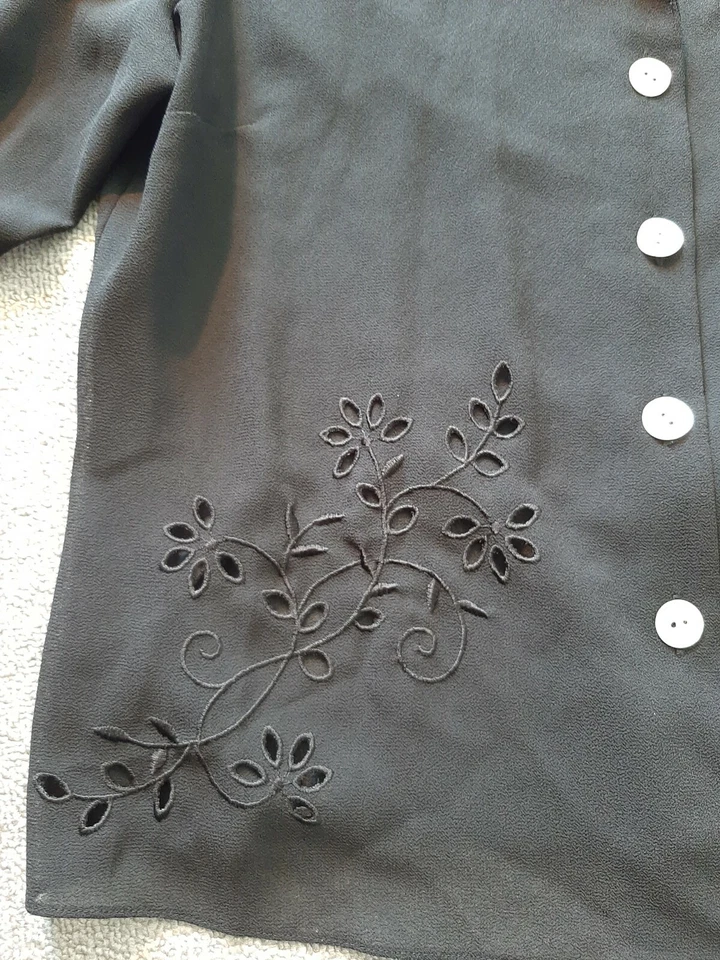 Camisa Top Studio 1 One Negra Con Botones Manga Larga Diseño Floral Para Mujer Talla 16 Foto 4 de 4