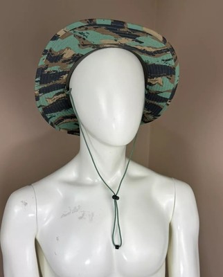 The North Face Beige & Green Camo Sun Bucket Hat Bundle Sz S/M Unisex NWT The North Face Sun Stash Bucket Hat | Urban Outfitters main image 3