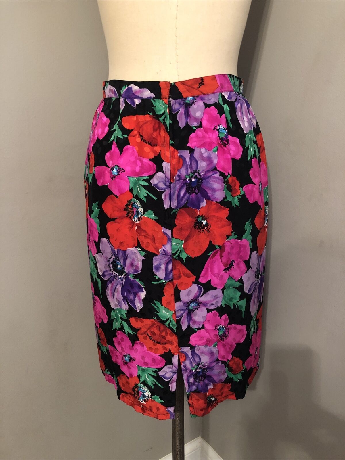 Vintage 80s Bright Floral Silk Skirt 6 Small Red … - image 3