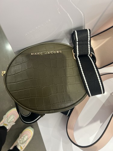 Borsa a tracolla Marc Jacobs Rewind ovale in pelle colore terriccio