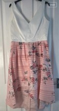 Ladies size 12 Oasis dip hem dress zip back peach floral skirt