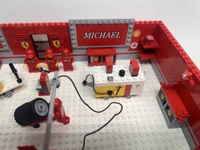 Lego 8144 Racers Ferrari 248 F1 team (Schumacher Edition ) Complete