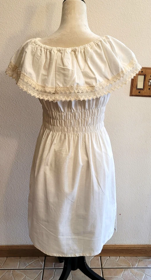 Virgen de Guadalupe Embroidery Mexican Dress / Our Lady of Guadalupe Campesino M - Image 2 of 3