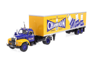Mack RS 700 (1966) + semi-remorque fourgon Hamm's Beer - SNC