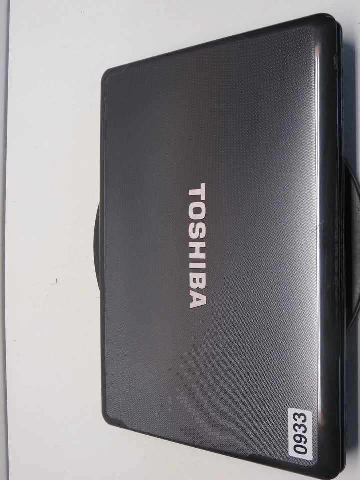 Toshiba Satellite A665-S6050 Intel Core i3 M350 2.27GHz 4GB NO HDD No Batt - Image 3 of 4