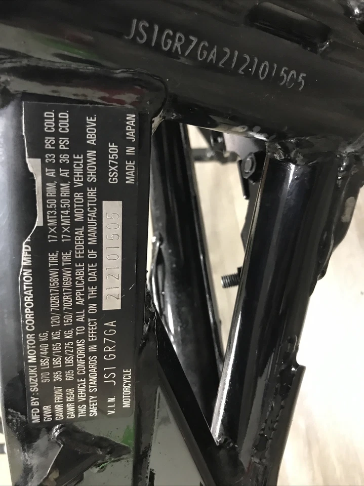 SUZUKI KATANA GSX750F 1998-2006, PIEZA CUADRO # 41100-08FC0-019 Foto 4 de 4