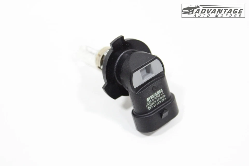 2015-2019 CHEVROLET SILVERADO 2500 HD FRONT LEFT HEADLIGHT BULB SYLVANIA OEM - Image 3 of 4