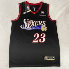 LeBron James Tops 2013-14 List of Best Selling NBA Jerseys 20
