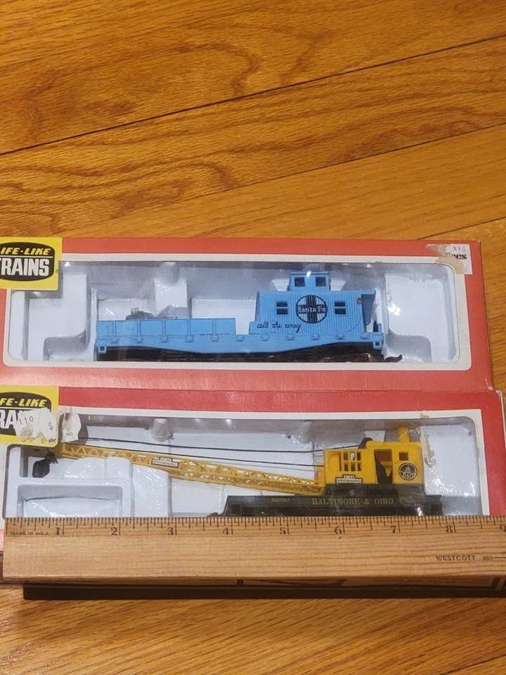 Life Like HO Scale Santa Fe Maintenance Search Light Baltimore Ohio Crane Car - Image 4 of 4