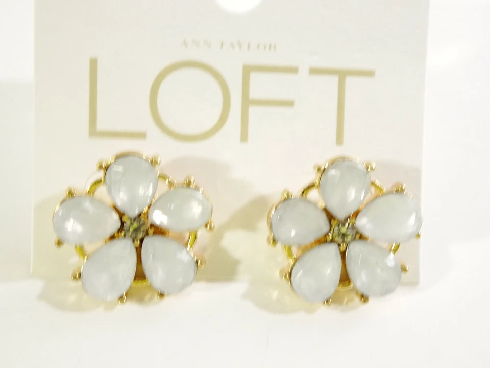 Aretes para mujer Ann Taylor oro cristal ópalo flor margarita nuevos con etiquetas 29,50 Foto 3 de 4