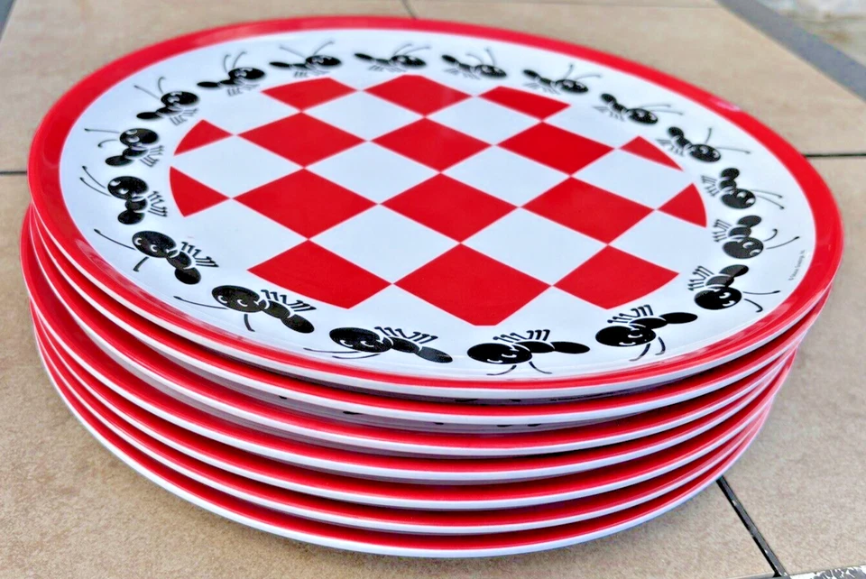 PLATOS DE CENA GIBSON RAROS (7) CUADROS ROJOS CON DISEÑO DE HORMIGA ¡BONITOS! PATRÓN COQUE??? Foto 3 de 4