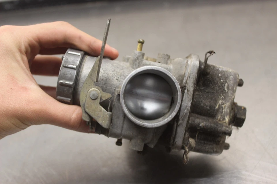 Carburador Yamaha IT490 1983 V8 Foto 4 de 4