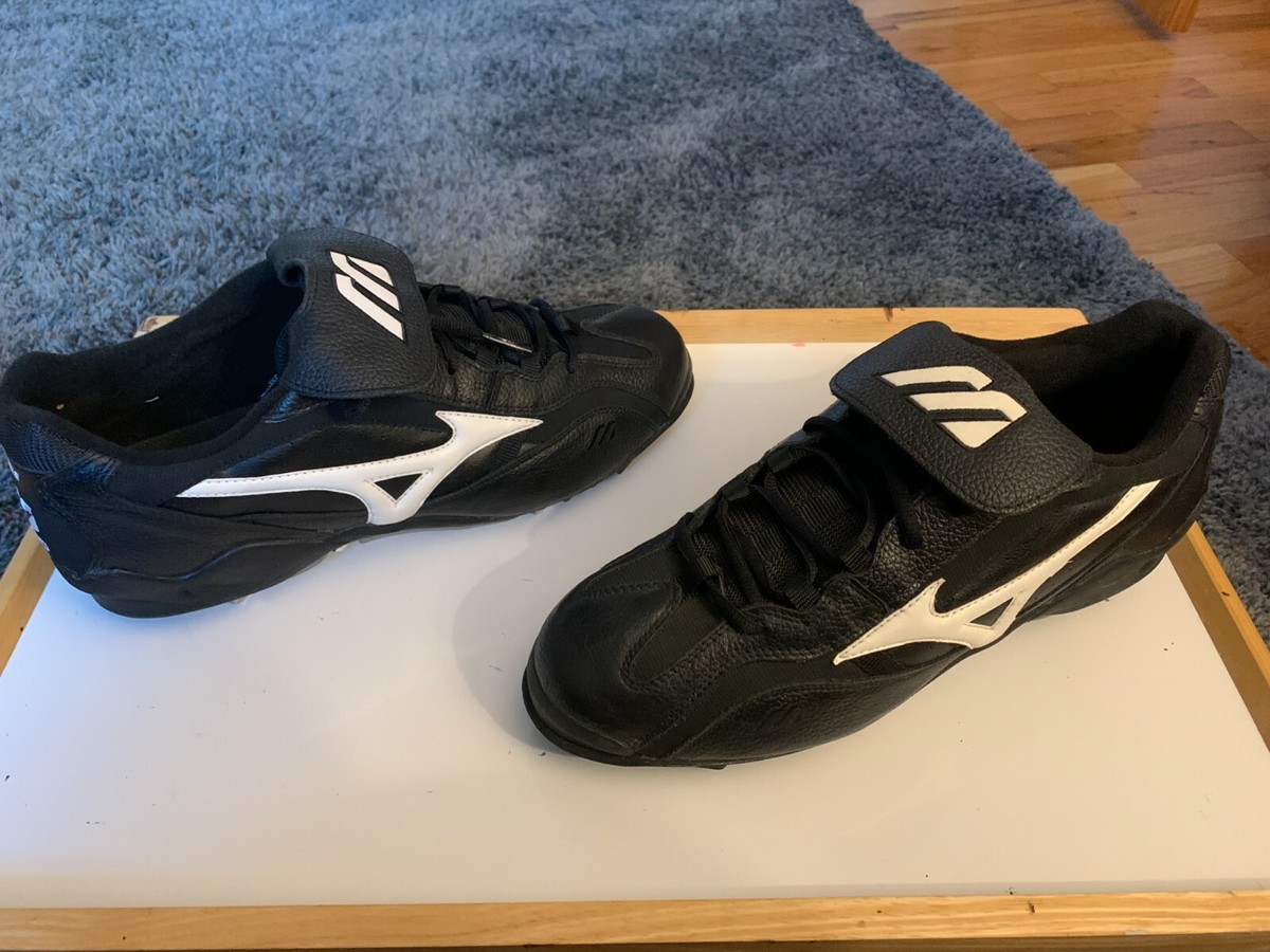 Mizuno Spike Pro Classic Low Metal Baseball Shoes Size