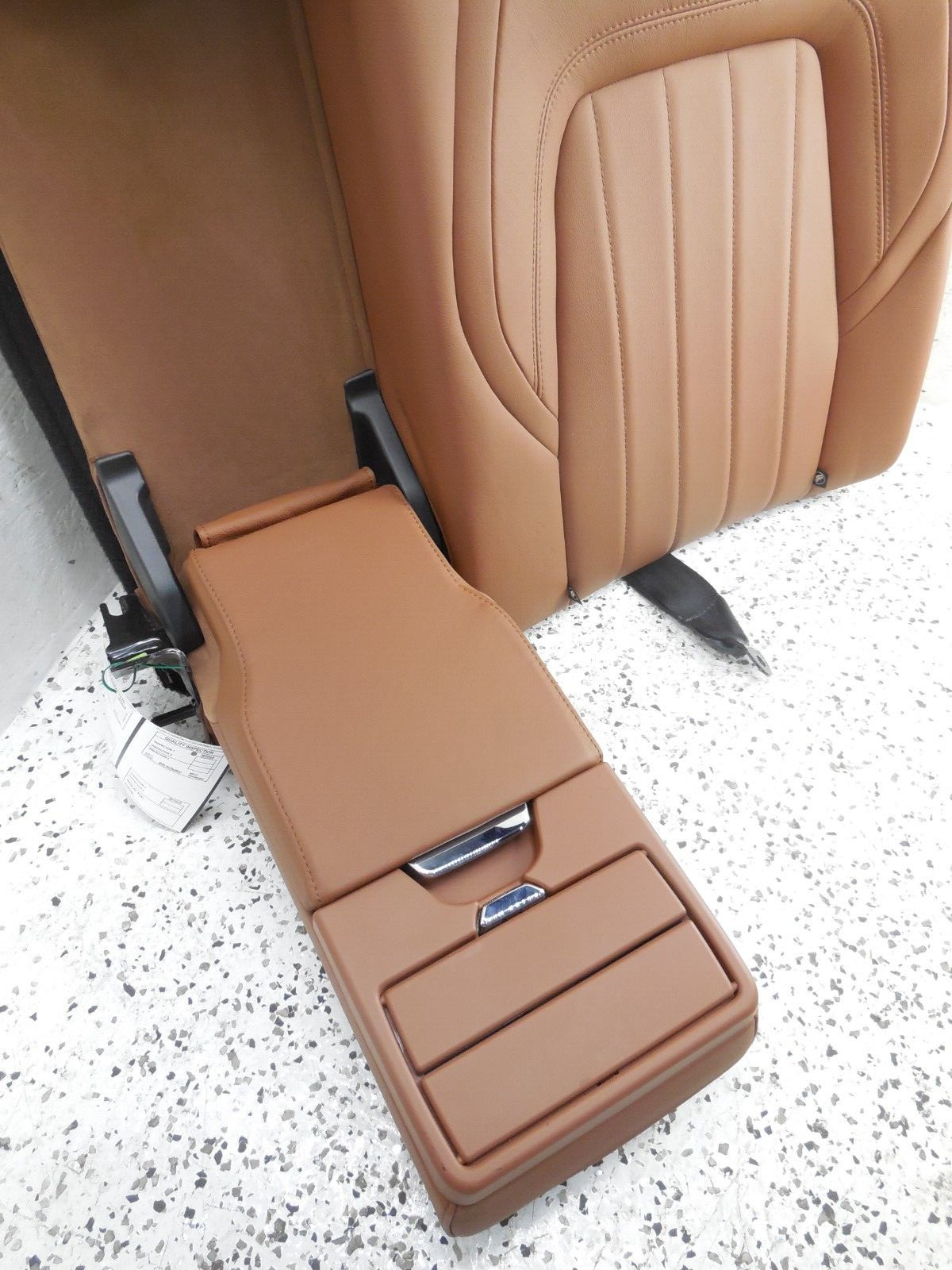2014-2016 Maserati Quattroporte Rear Upper Back Seat Cushion Driver Left OEM