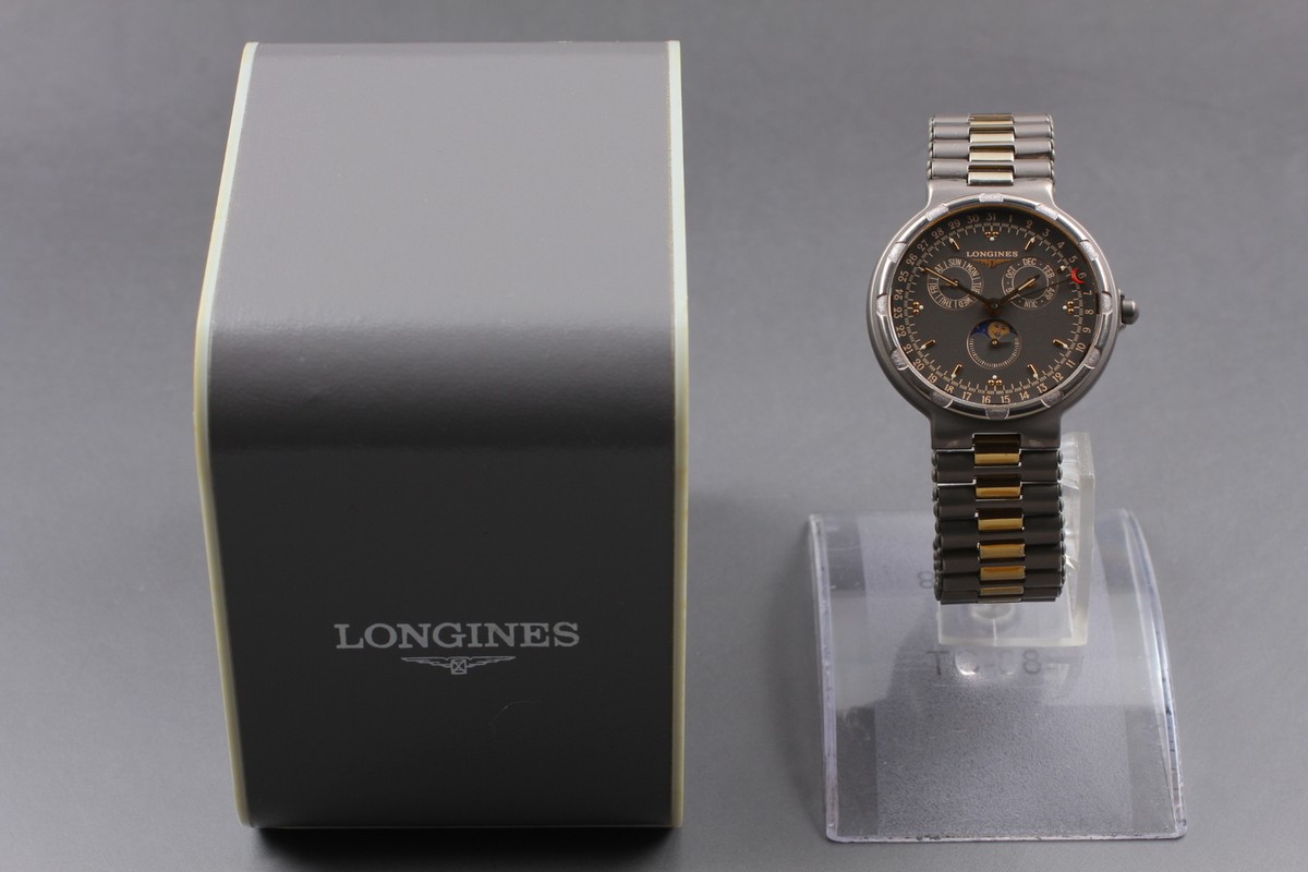 Longines Conquest Moonphase Titanium 33mm QZ Gray Dial