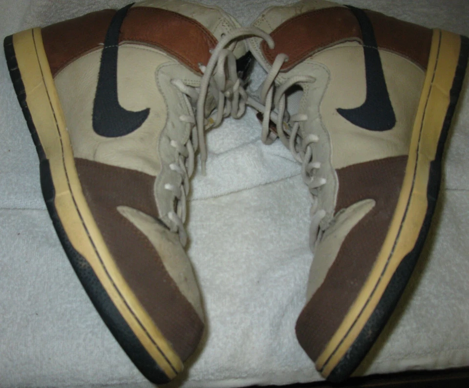 Nike dunk high premium model men's basketball shoes (style 316424-241) size 10.5 - Image 4 of 4