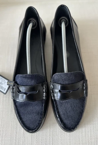 Massimo Dutti Black Flat Leather Loafers with Navy Calf Hair Pony Size 41 NEW