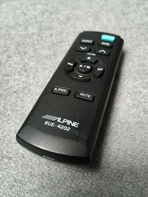 Alpine Car Stereo Remote Control RUE-4202 OEM ~ Tested - Works, Excellent