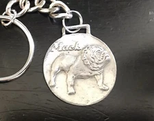 PEWTER MACK TRUCK BULLDOG MASCOT SILVER METAL KEY FOB KEYCHAIN