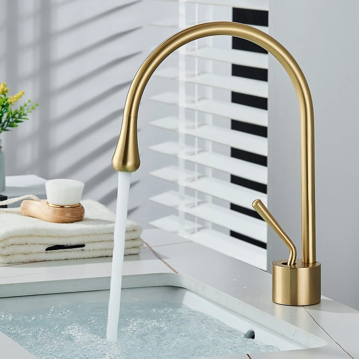 Grifo mezclador monomando cascada oro cepillado para lavabo de baño