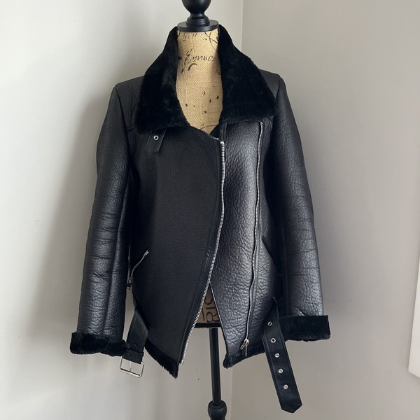 AS NEW Cotton On Womens Faux Fur Suede Collared Bike Jacket Sz AUS 8 Winter
