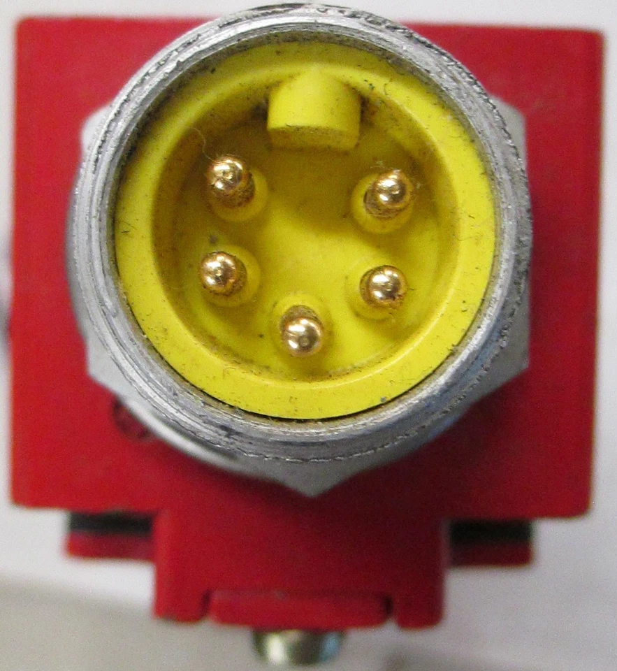 Telemecanique XCK-J....H7 Safety Interlock Switch NO KEY - Image 4 of 4