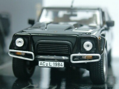 WOW EXTREMELY RARE Lamborghini LM002 SUV 5.2L 4WD V12 48V Black 1:43 Minichamps