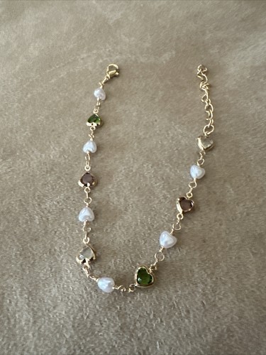 Gold W/Green & Purple Faux Gem Hearts & Also heart Pearls Adjustable Bracelet - Picture 4 of 7