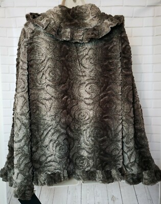Damselle New York Faux Fur Ruffled Pewter & Gray Jacket Wrap Size