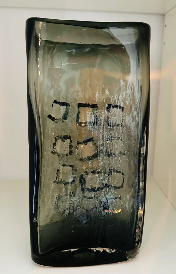 Whitefriars Nuts and bolts Vase Geoffrey Baxter Willow Pattern Number 9668 - Image 4 of 4