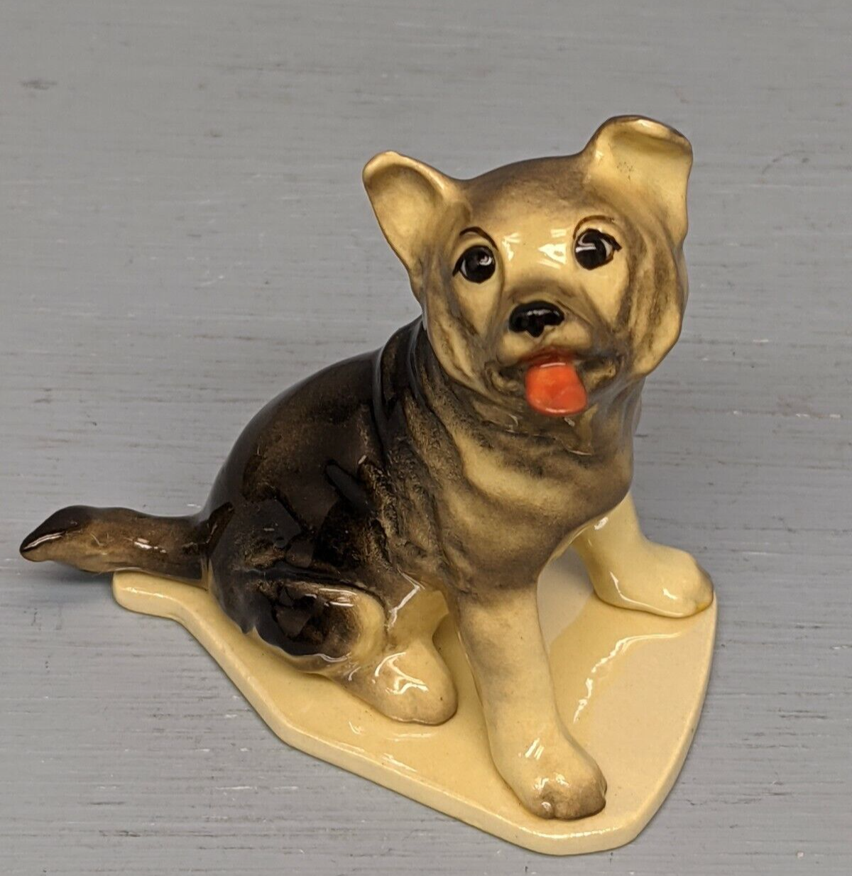Retired Hagen Renaker Specialty DW Pedigree German Shepherd Dog Base or