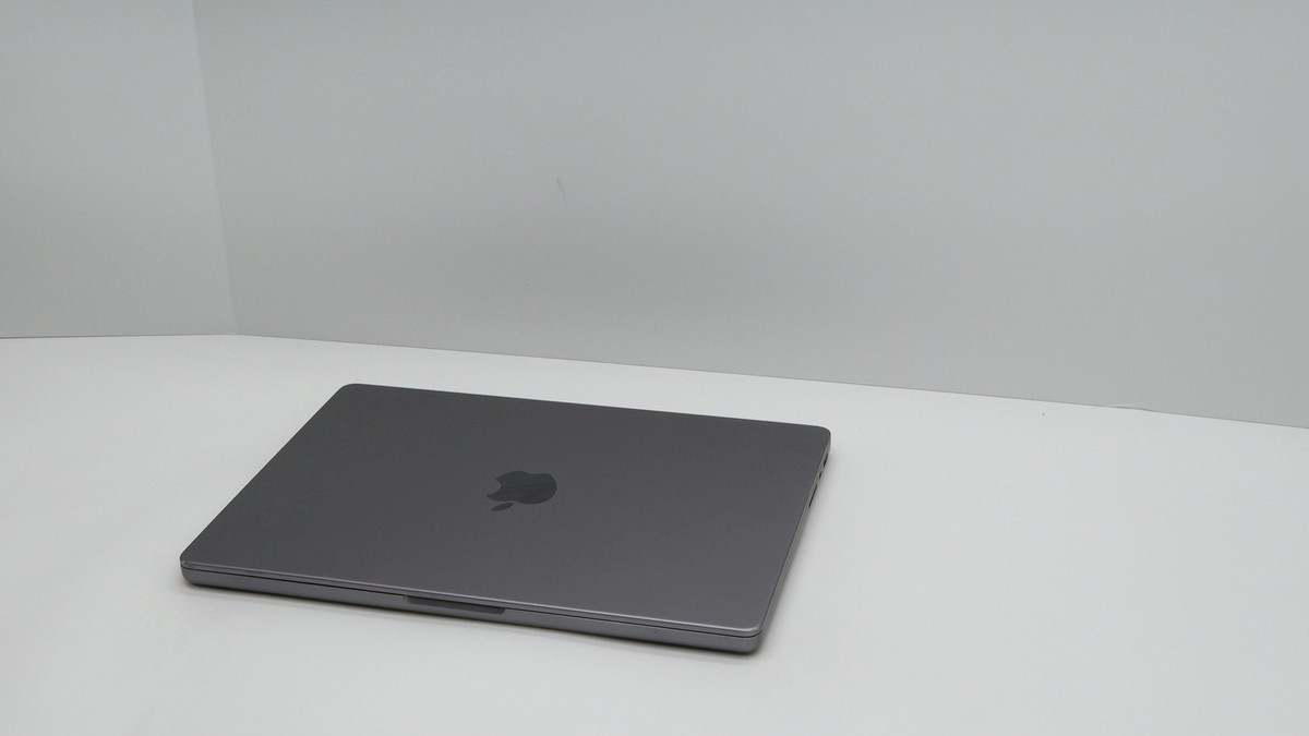 Apple MacBook Pro M1Proグレー Amazon.com: Apple MacBook Pro 2021 with Apple M1 Pro chip (14-inch