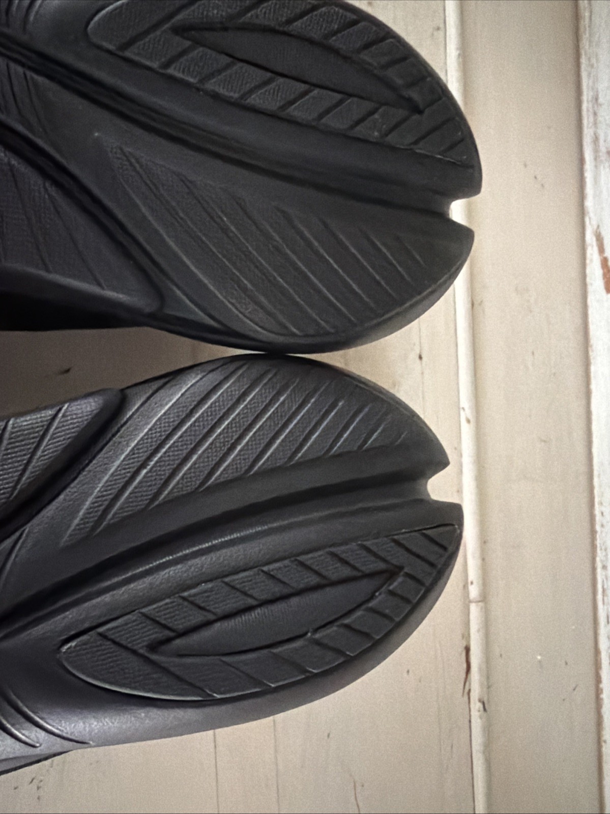 Saucony Kinvara 13 Triple Black Lightweight Running Shoes S10723-14 Womens Sz 9 thumbnail 11