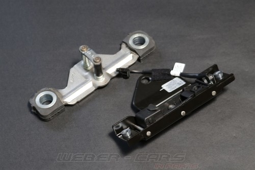 Convertible roof latch