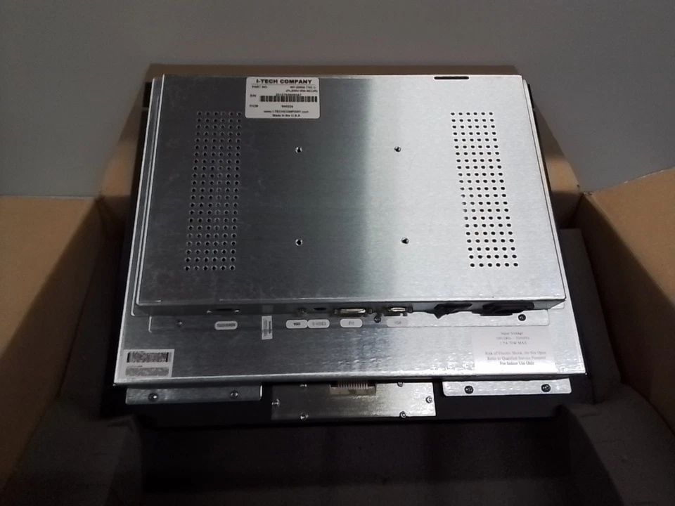 i-Tech RP-20RM-TSC-U 20" Touchscreen Rackmount Monitor TV Screen Display View - Image 2 of 4