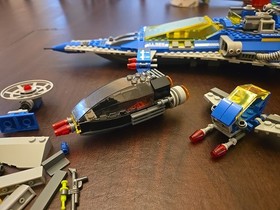 Lego 70816 Benny's Spaceship Lego Movie 90-95% Complete 