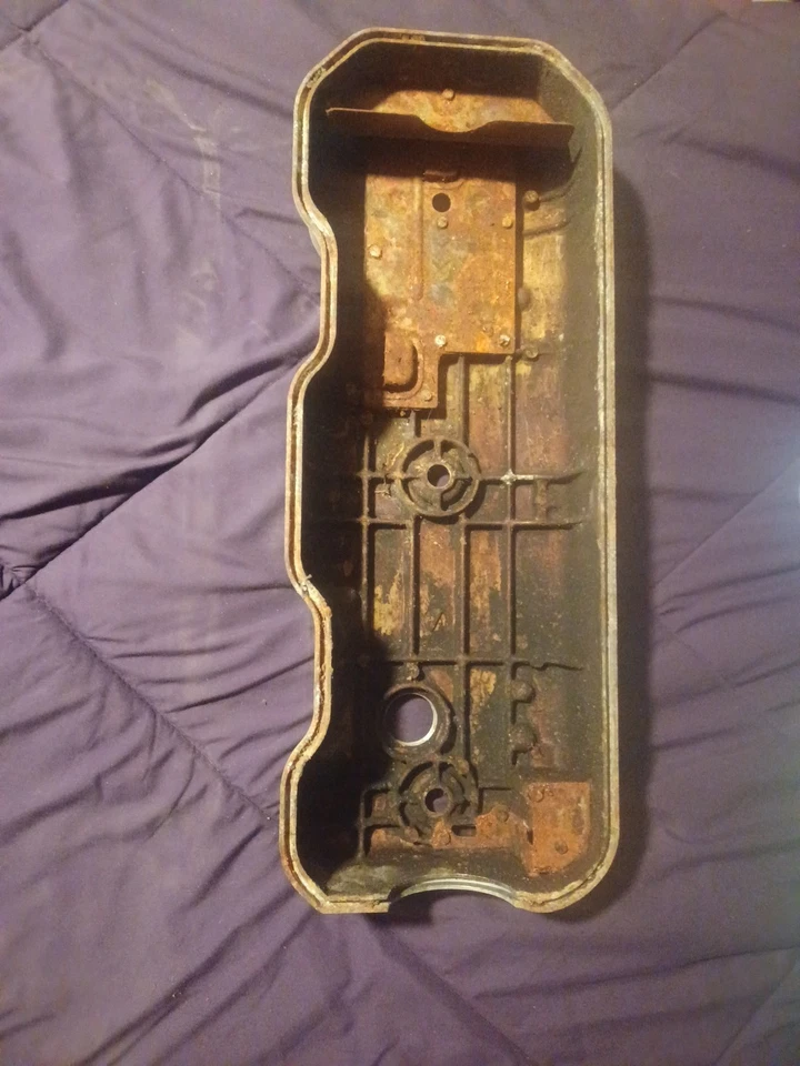 Isuzu 1988-1995 camioneta 2,3 L OEM cubierta de válvula Foto 4 de 4