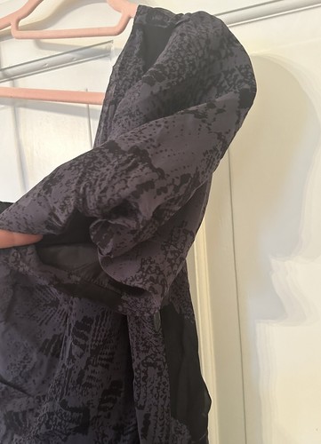 Juicy Couture NWT Silk Chiffon One Shoulder Snake Print Dress Black Gray 6 $278 - Picture 4 of 7