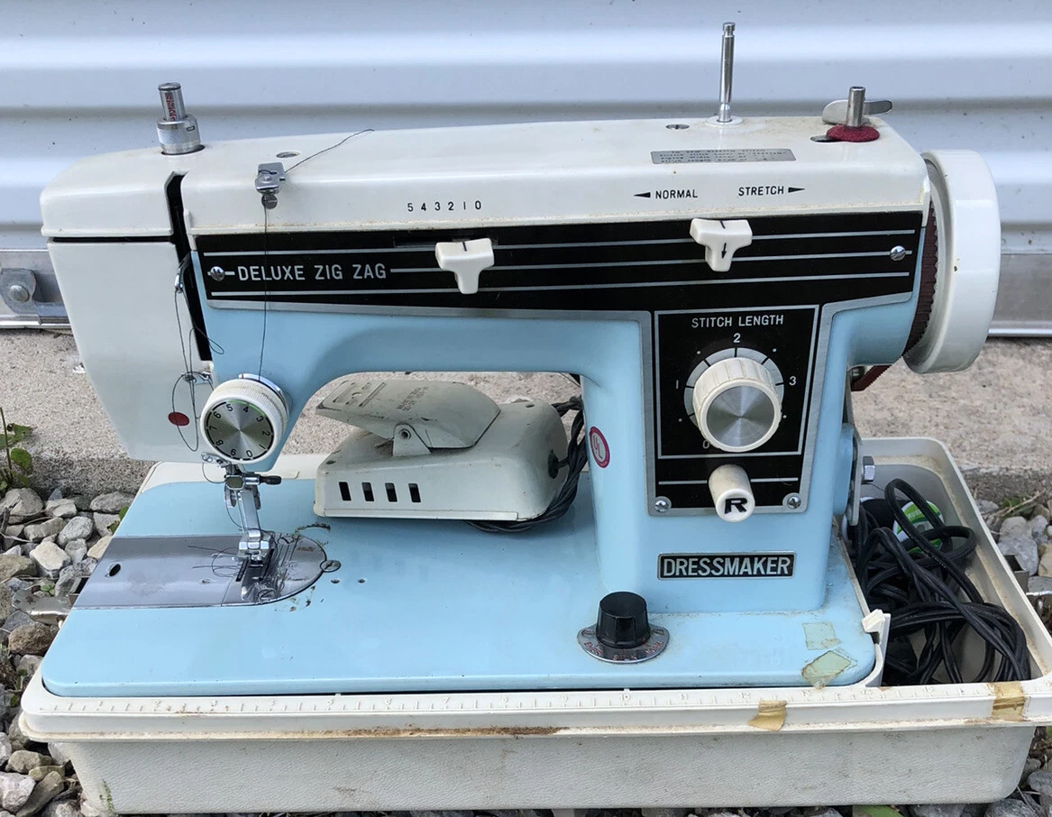 Dressmaker Sewing Machine Zig Zag