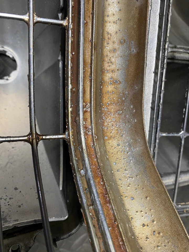 Par de biseles y carcasas de luces traseras Buick Electra 1969 derecha izquierda 713167 Foto 4 de 4