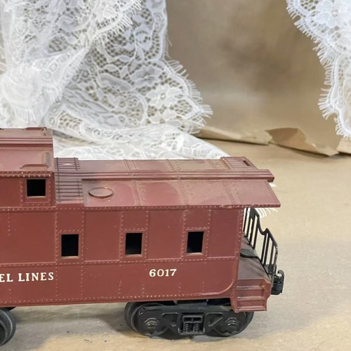 LIONEL #6017 POSTWAR "LIONEL LINES" CABOOSE no box - Bild 2 von 10