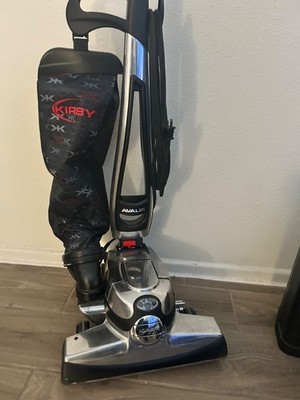 Kirby Avalir Vacuum Cleaner w/attachments